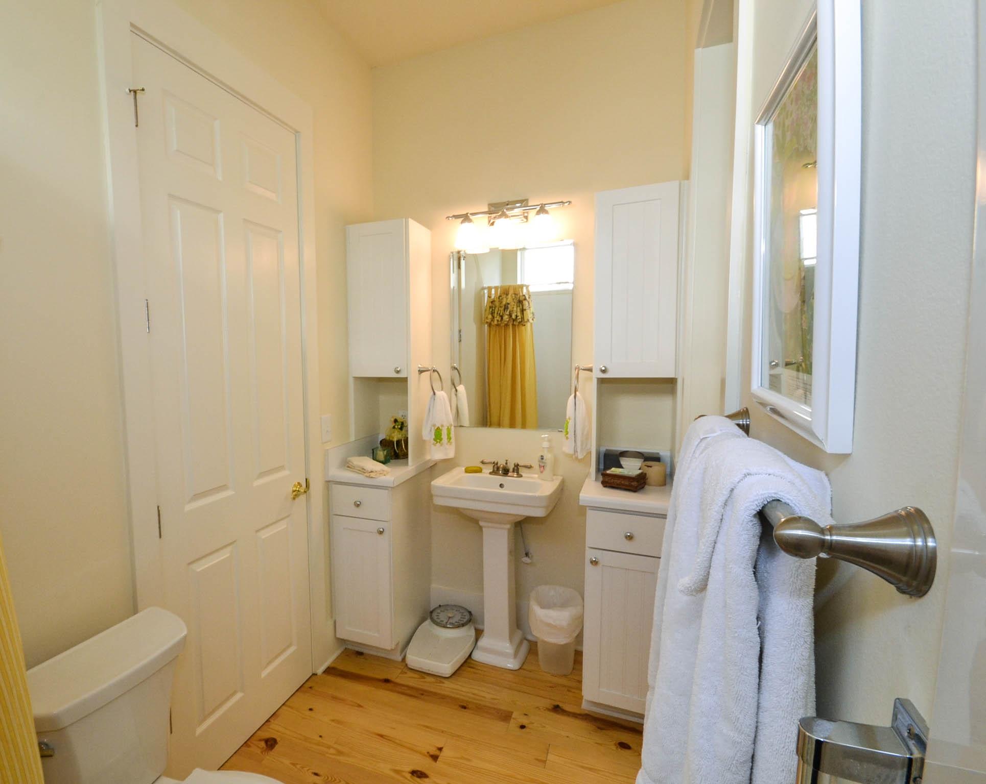 37 Redfish Circle Santa Rosa Beach, FL 32459 - Photo 8 of 24 1st Floor Guest Bathroom