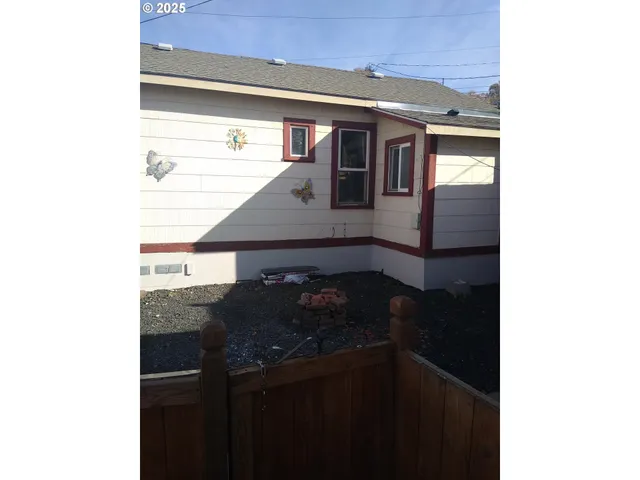 $210,000 | 515 Southeast 4th Street, Pendleton, OR 97801