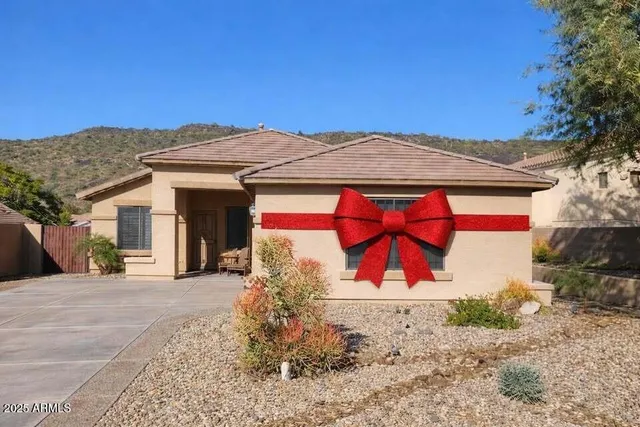 $2,700 | 4030 West Hide Trail, Phoenix, AZ 85083