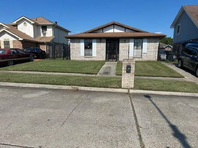 $129,999 | 7853 Briarwood Drive, New Orleans, LA 70128
