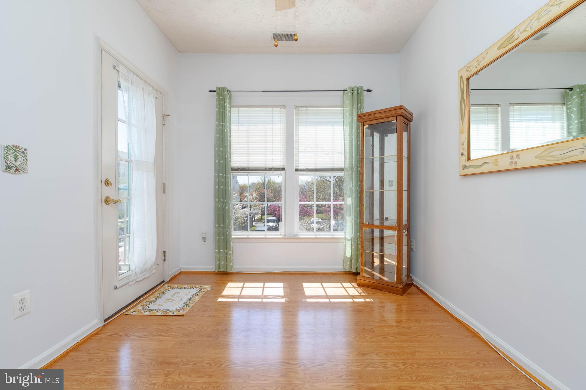 5082 Brightleaf Court Rosedale, MD 21237 - Photo 6 of 19