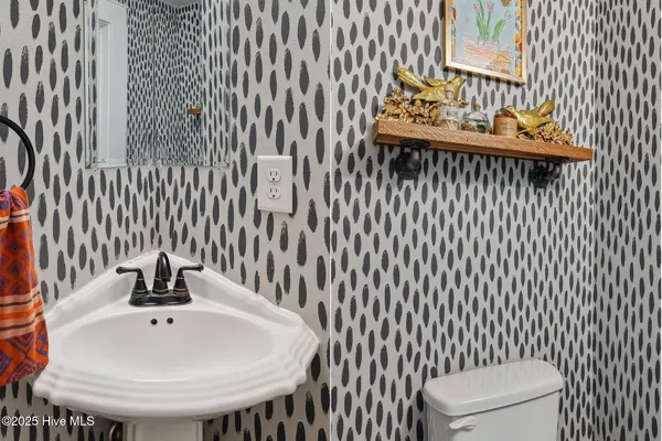 $2,800 | 175 West Maine Avenue, Southern Pines, NC 28387