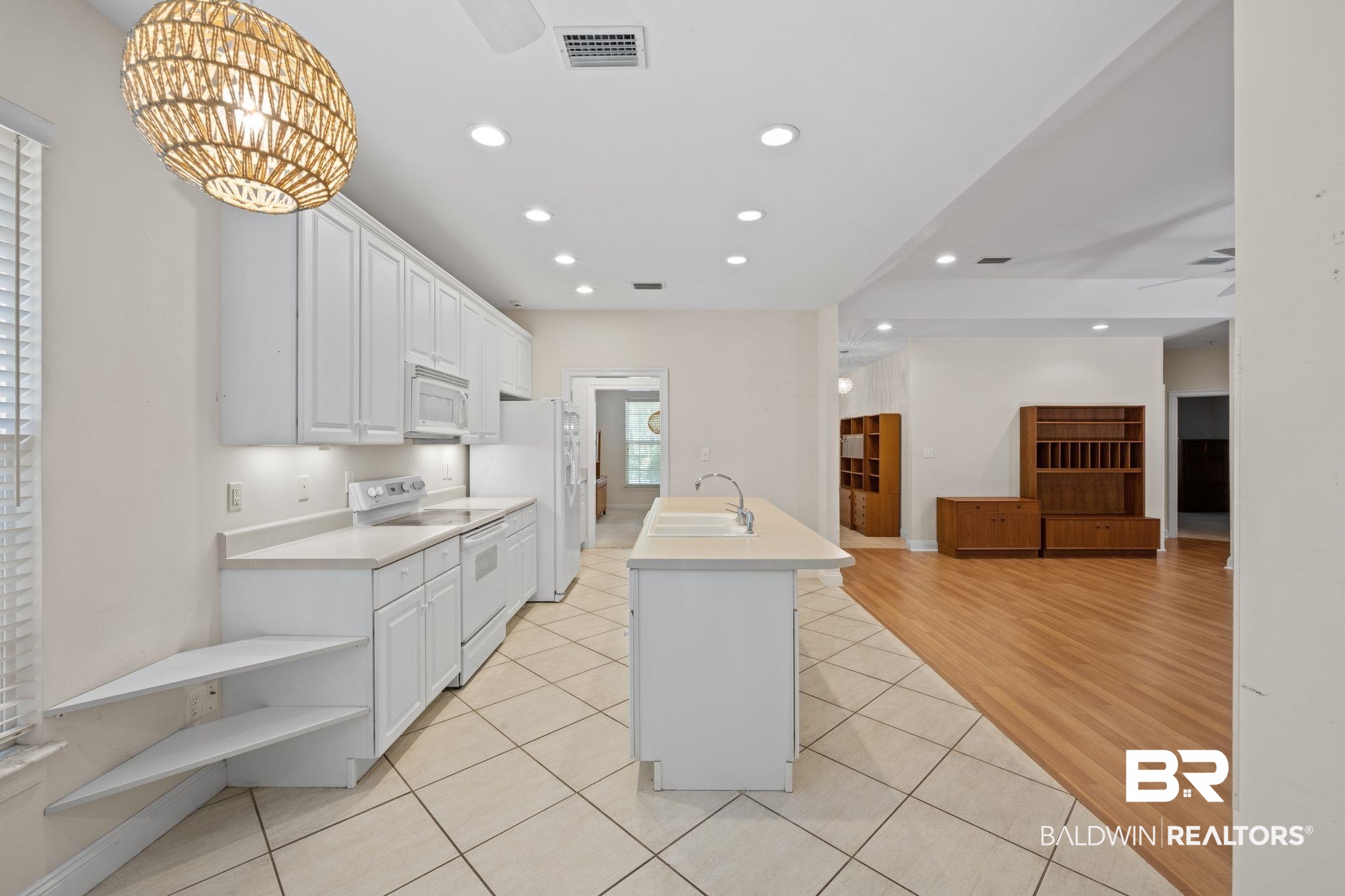 313 Savannah Circle Foley, AL 36535 - Photo 13 of 29