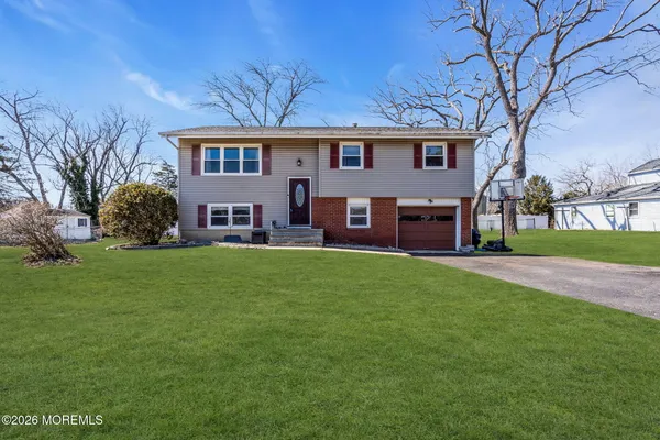 $525,000 | 1170 Old Freehold Road, Toms River, NJ 08753