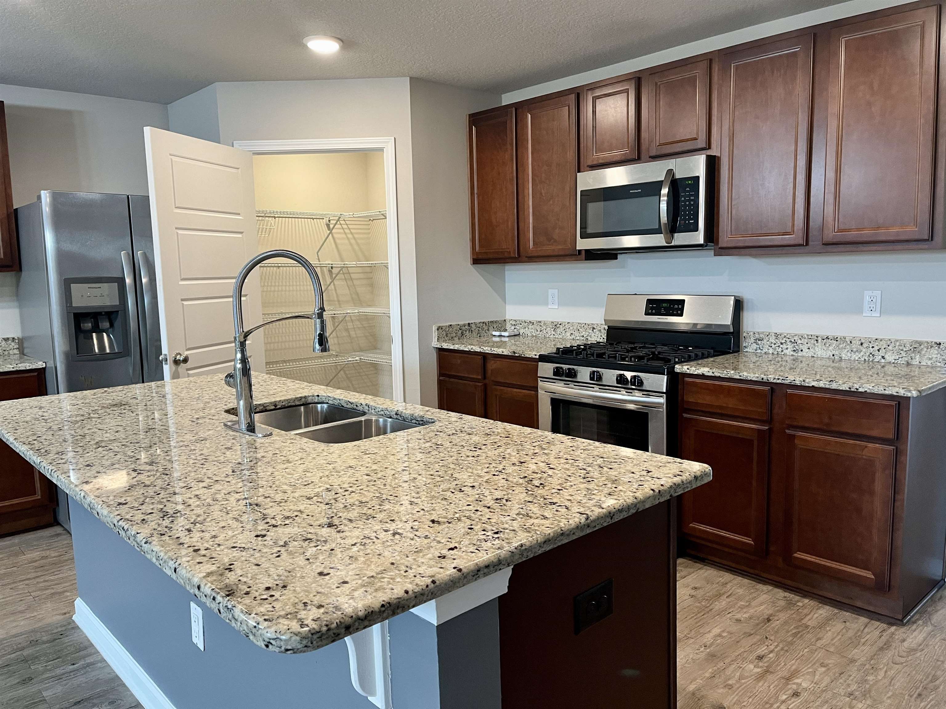 8361 Irwin Loop Daphne, AL 36526 - Photo 11 of 35