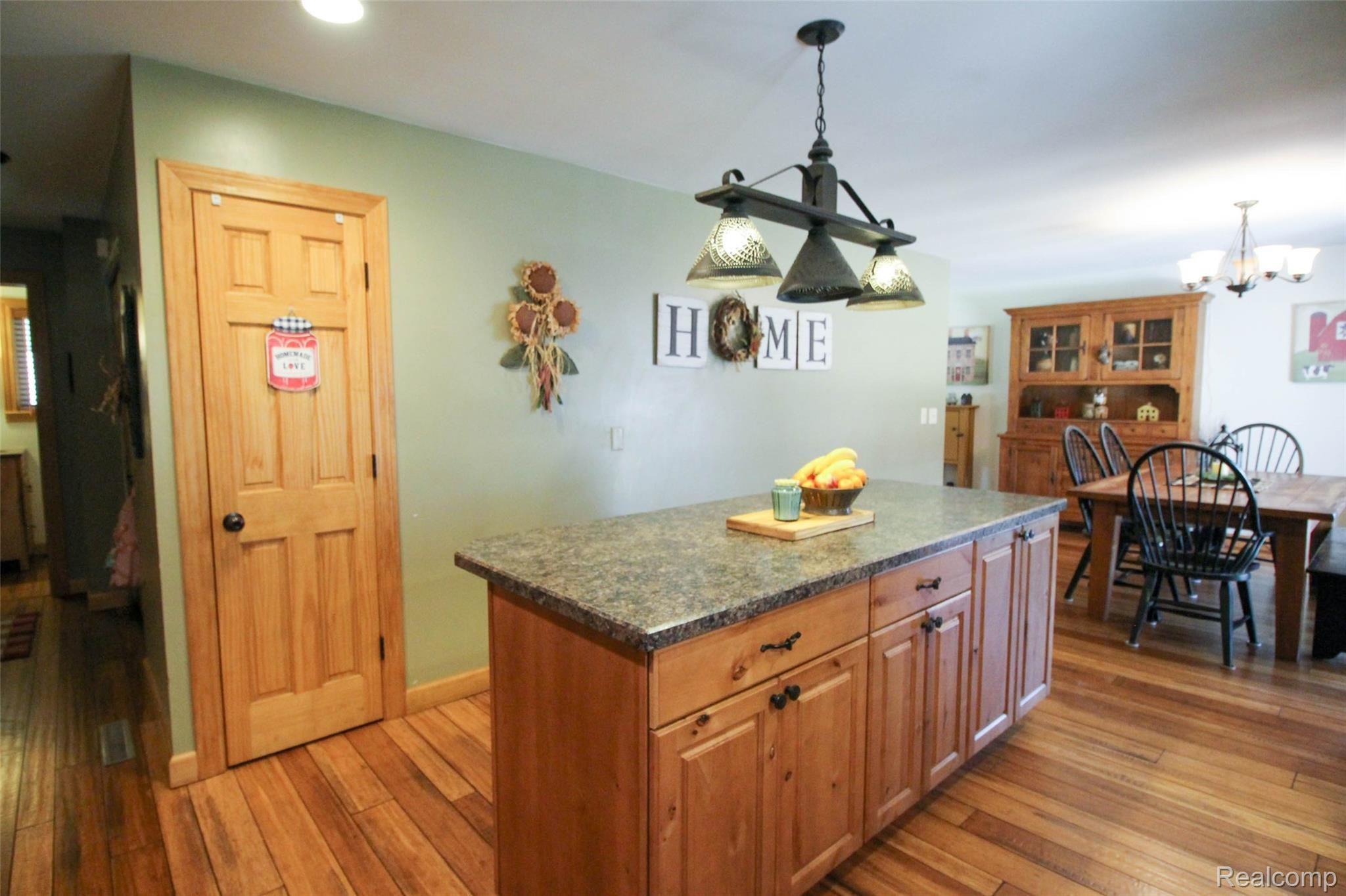 9312 North Nichols Road Montrose, MI 48457 - Photo 19 of 68 17.jpg
