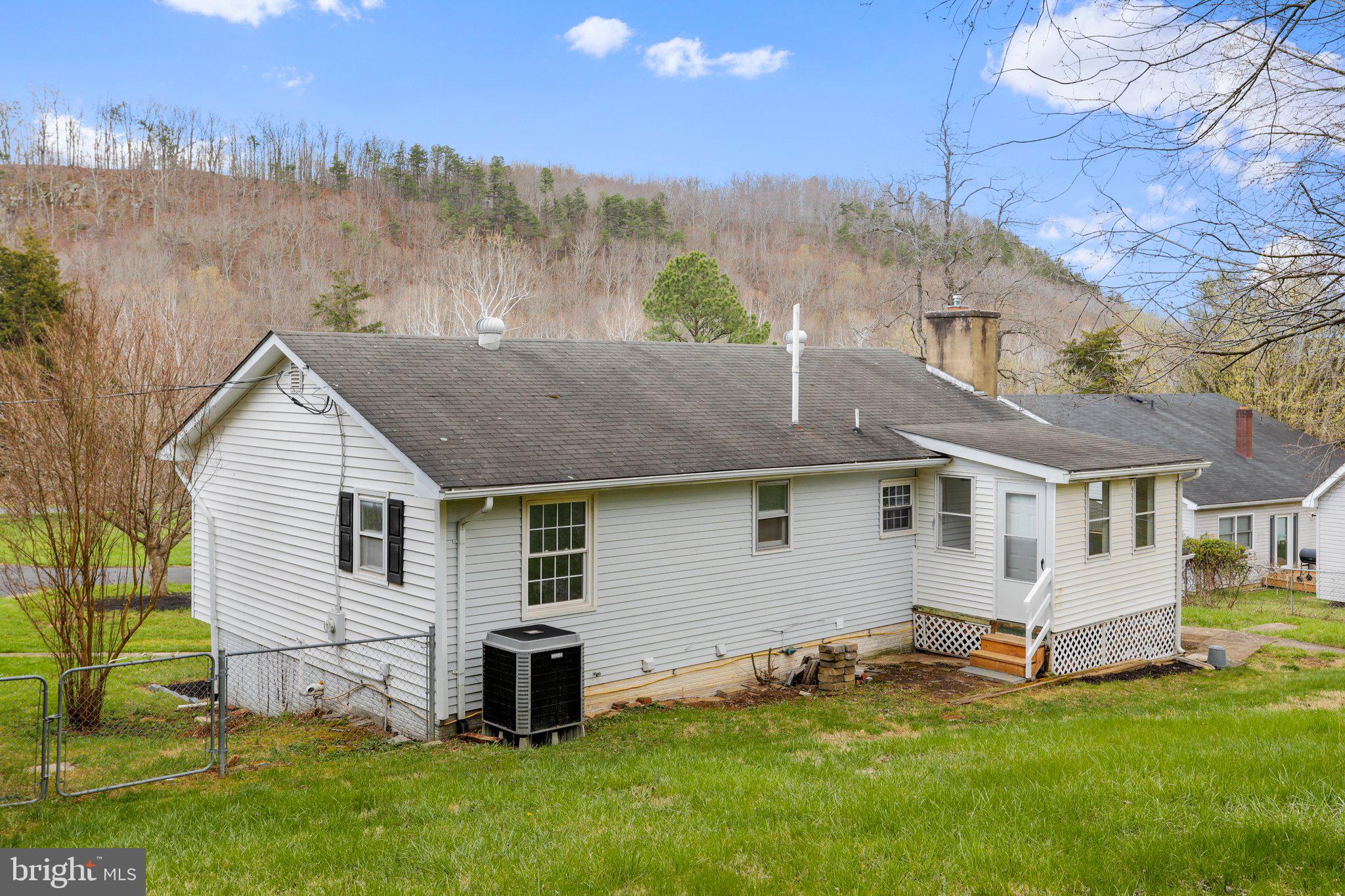 3153 Howellsville Road Front Royal, VA 22630 - Photo 39 of 43 Rear View