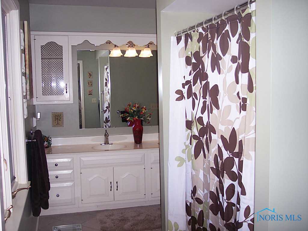 1426 South Stadium Road Oregon, OH 43616 - Photo 12 of 20 Gallery Image 12