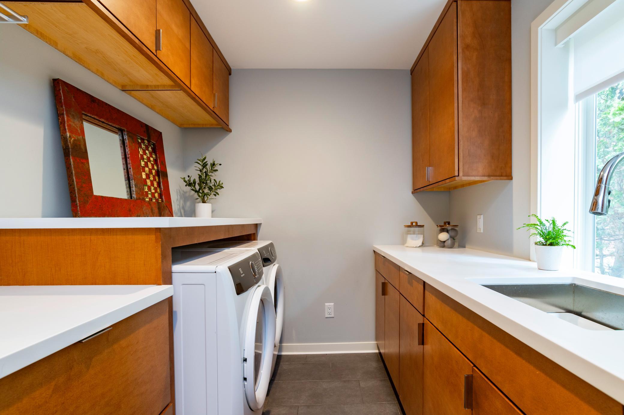 1409 Edgcumbe Road St. Paul, MN 55116 - Photo 32 of 60