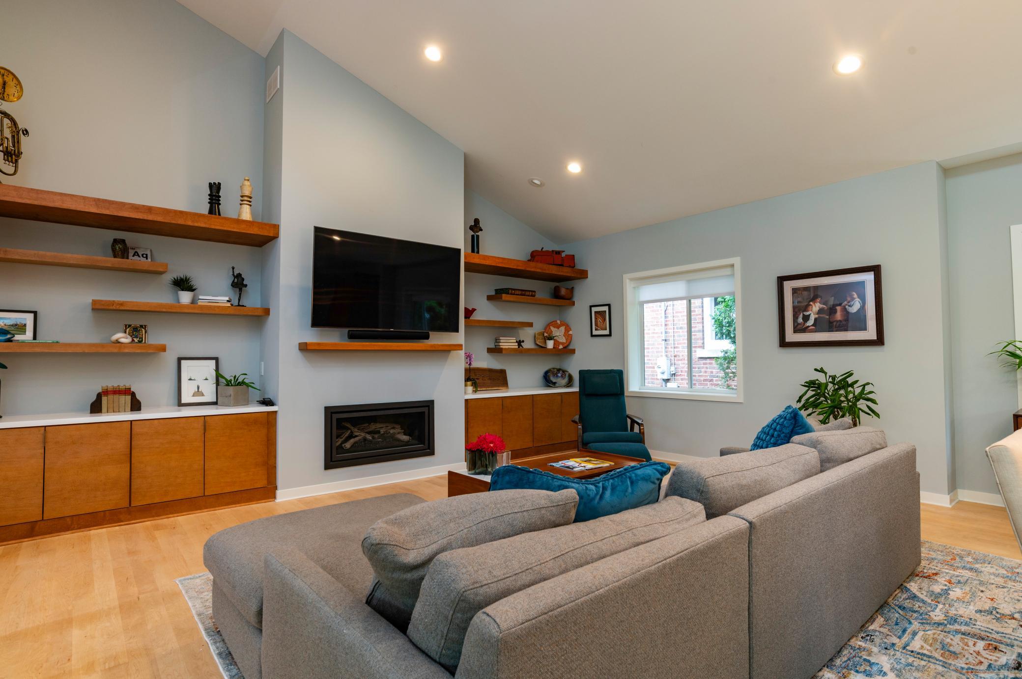 1409 Edgcumbe Road St. Paul, MN 55116 - Photo 8 of 60