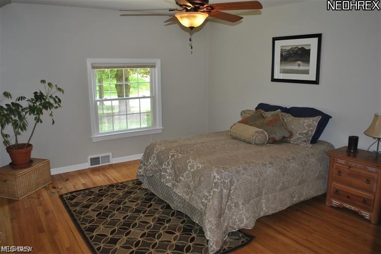 20899 Farnsleigh Road Beachwood, OH 44122 - Photo 10 of 17