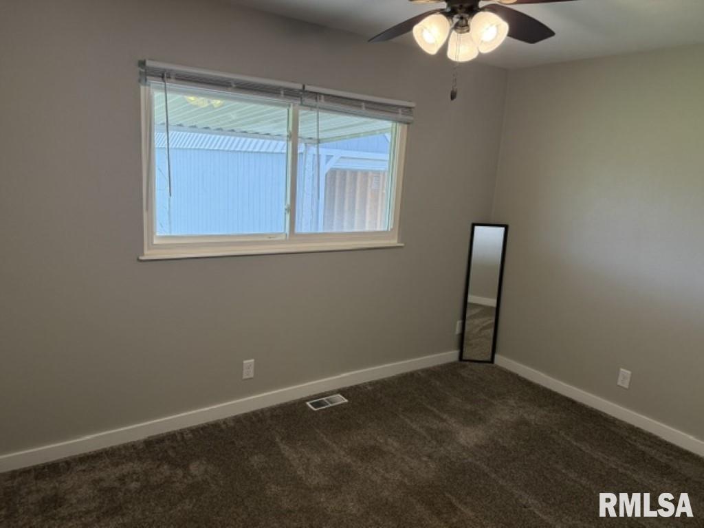 307 Camelot Drive Washington, IL 61571 - Photo 17 of 18
