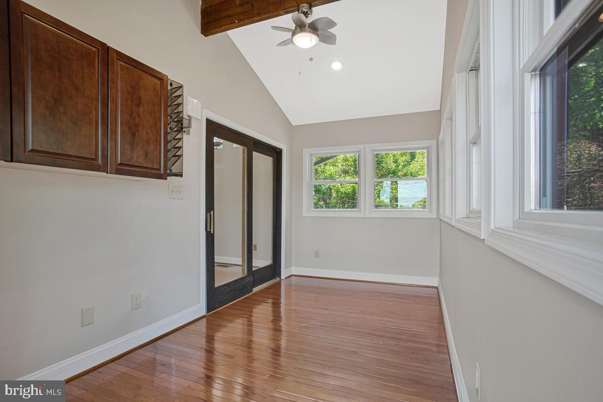 962 Main Street Deale, MD 20751 - Photo 27 of 71 Private office with a view!