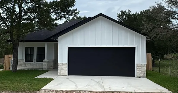 a front view of house with yard