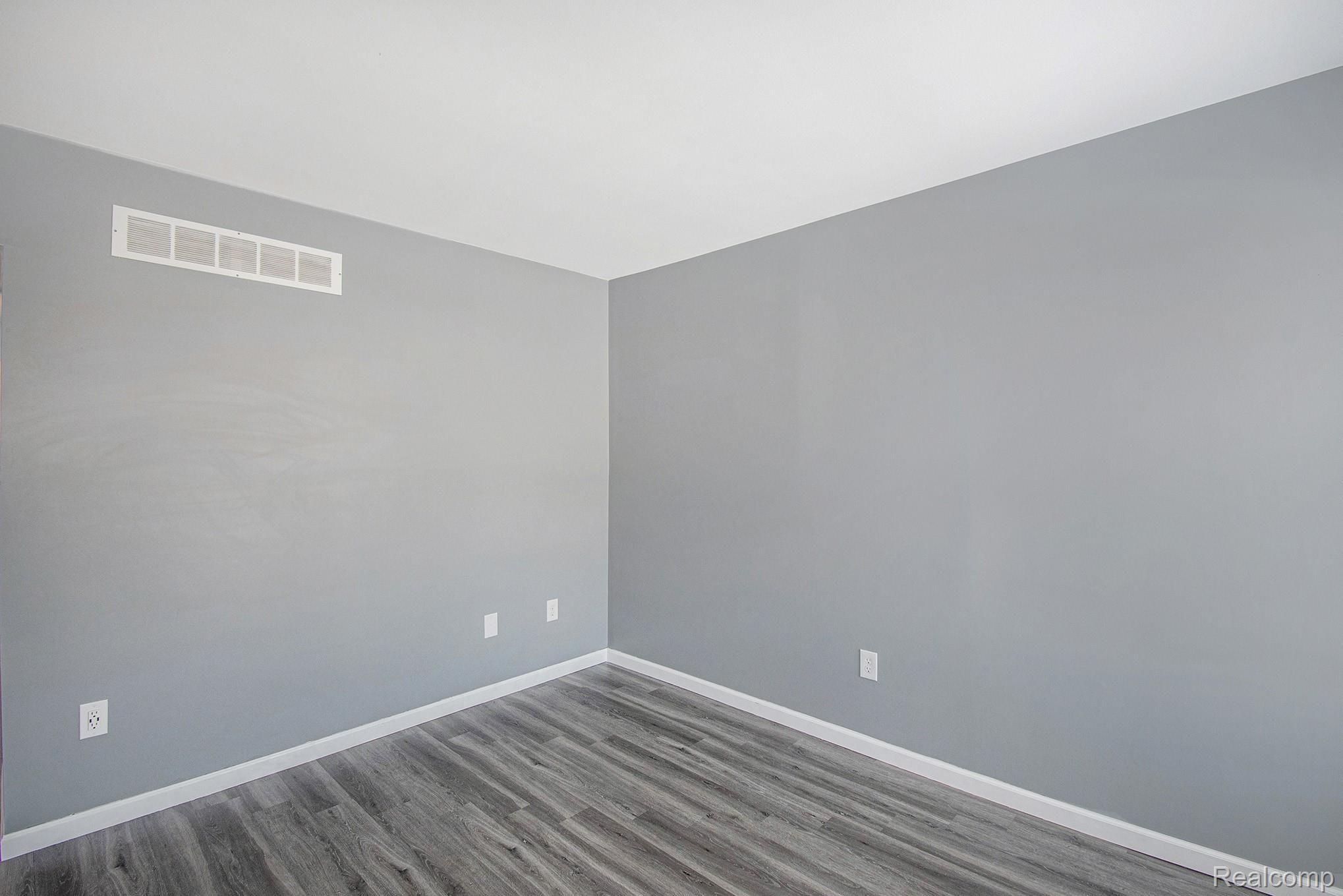 1273 Princeton Road Berkley, MI 48072 - Photo 20 of 35 210211 Floare 1273 Princeton_4.jpg
