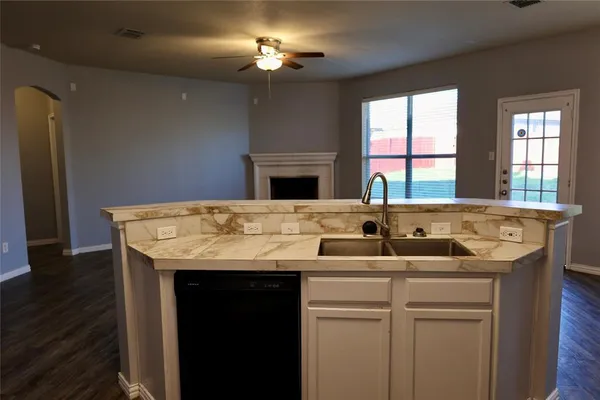 $1,875 | 6436 Waterhill Lane, Fort Worth, TX 76179