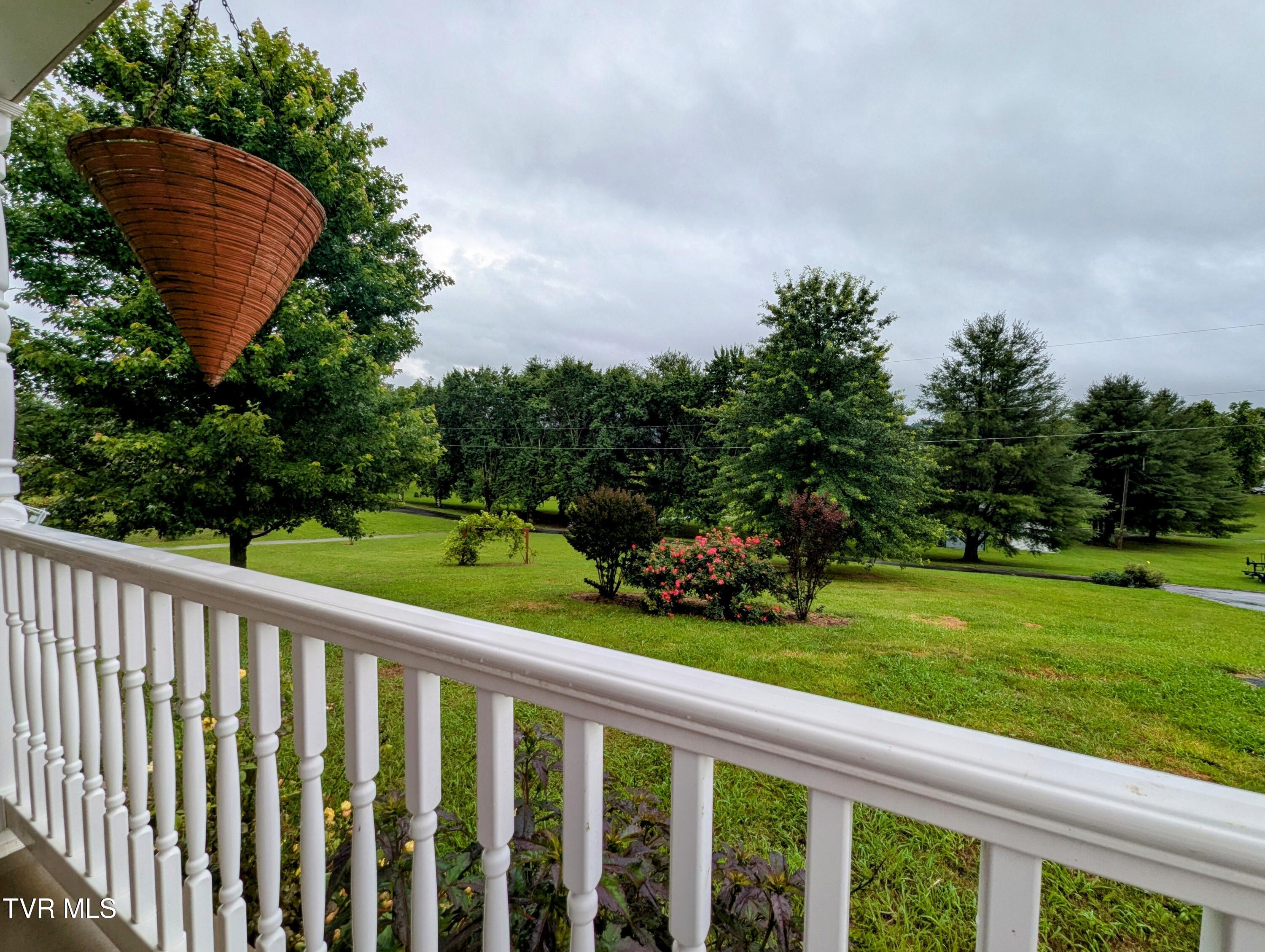 270 Payne Ridge Road Church Hill, TN 37642 - Photo 33 of 73 Frontporch(1)