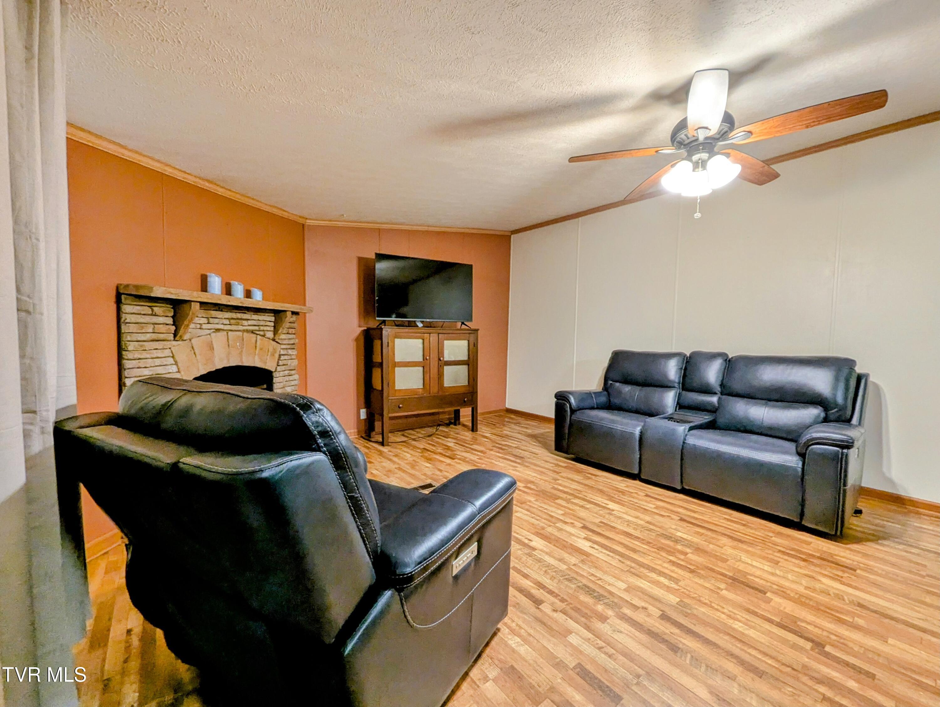 270 Payne Ridge Road Church Hill, TN 37642 - Photo 70 of 73 Familyroom.(1)