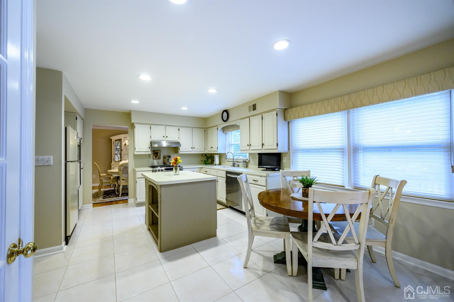 22 Hershey Road East Brunswick, NJ 08816 - Photo 11 of 43 Gallery Image 11