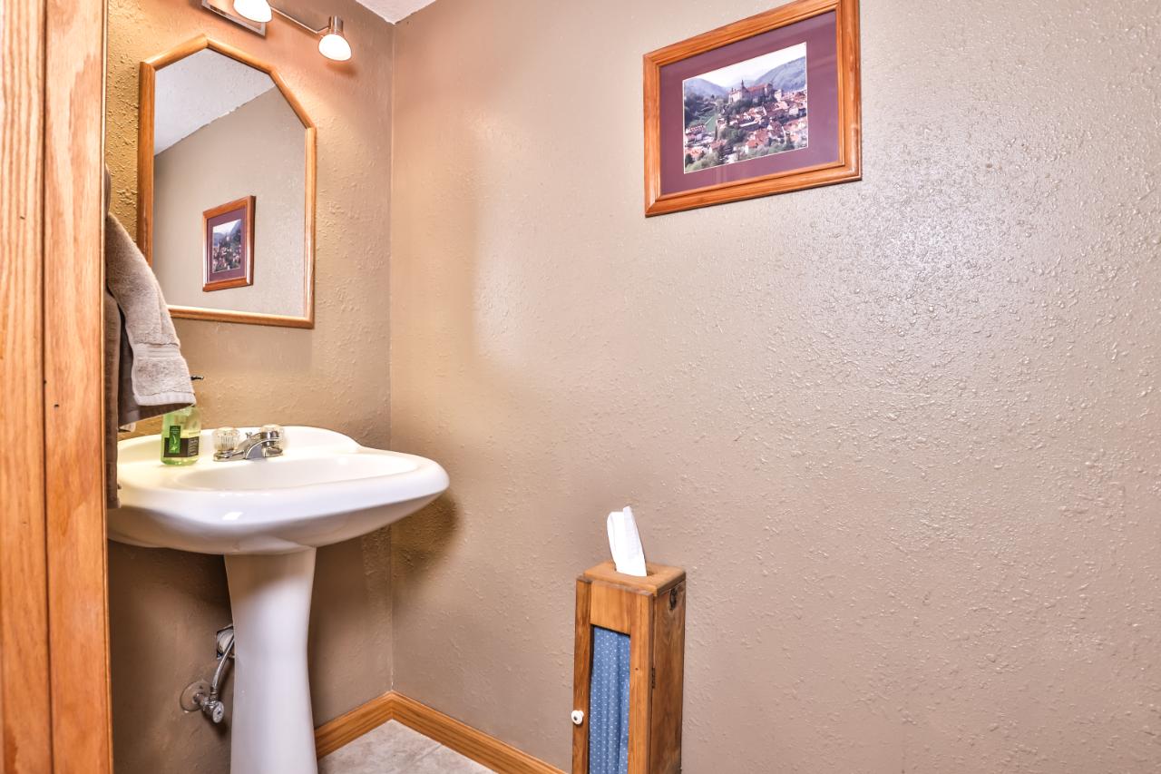 6730 Long Lake Drive Rhinelander, WI 54501 - Photo 10 of 75 Gallery Image 10
