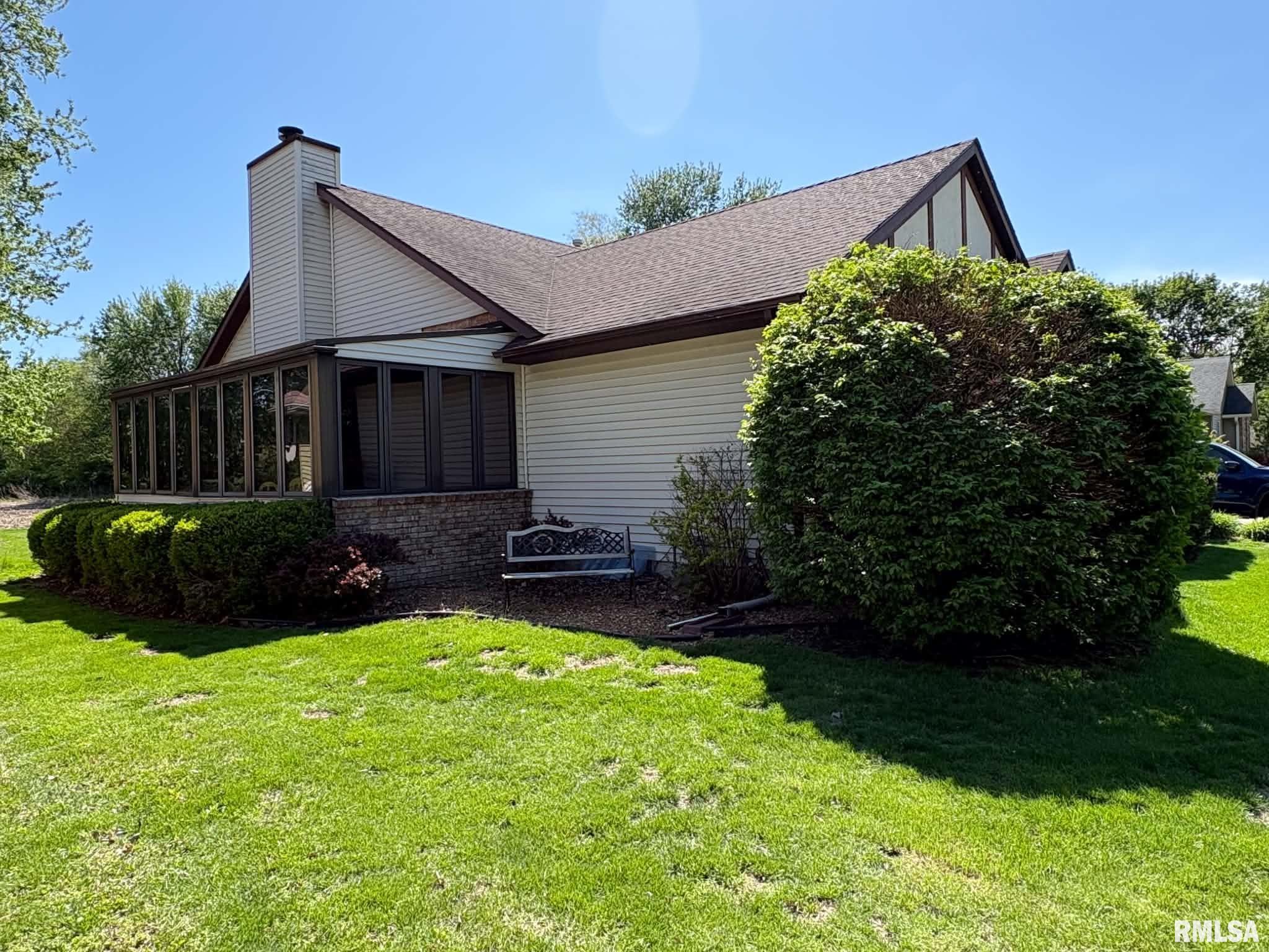 1204 Harmony Court Springfield, IL 62703 - Photo 2 of 7