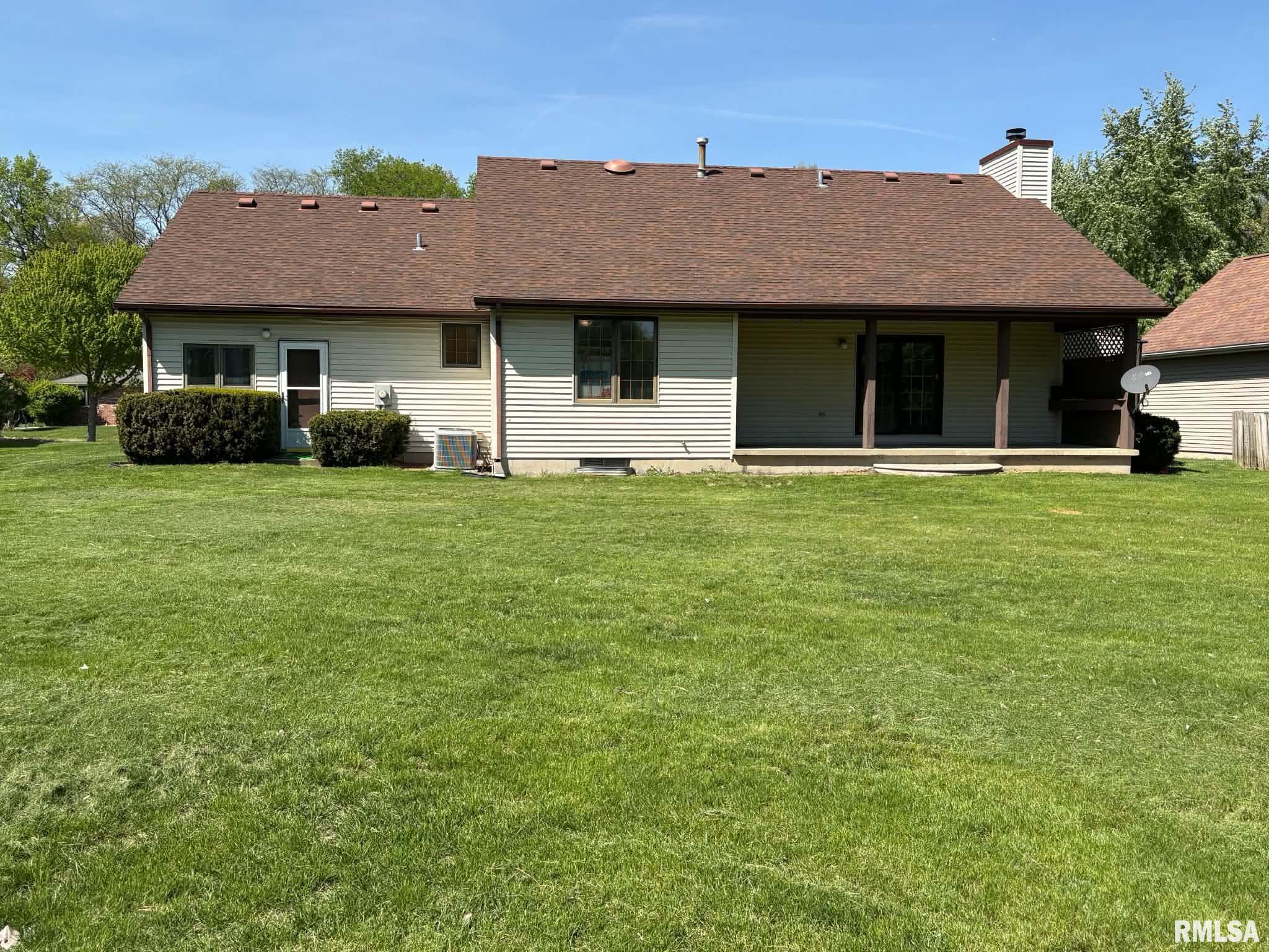 1204 Harmony Court Springfield, IL 62703 - Photo 5 of 7