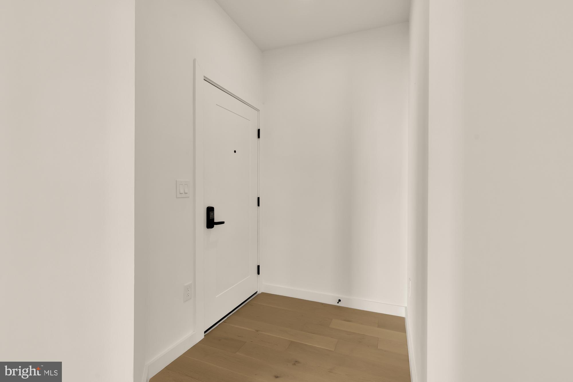 30 Kennedy Street Northwest, Unit 6 Washington, DC 20011 - Photo 27 of 35 a view of room