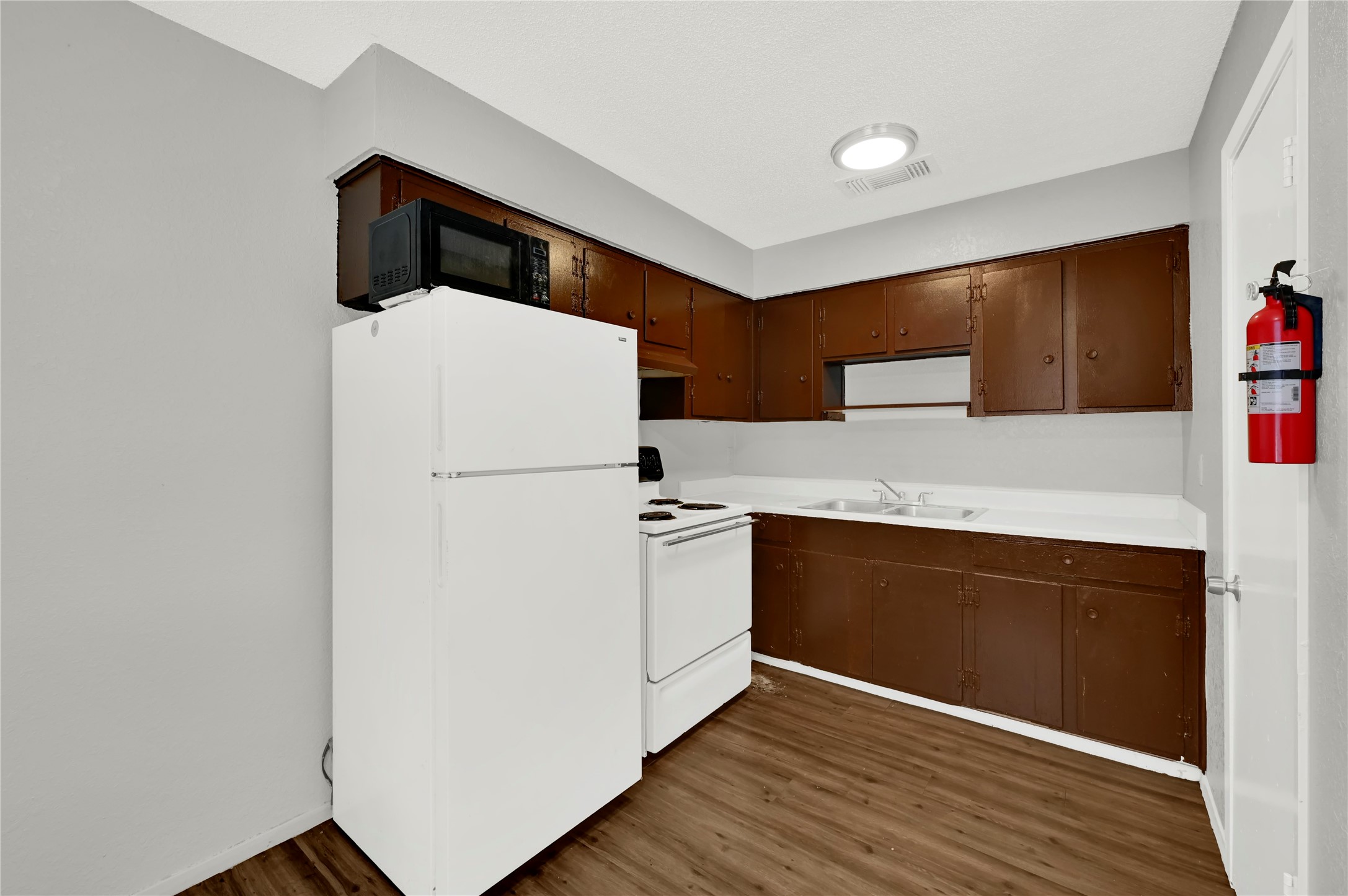 1711 Wichita Street, Unit 14 Houston, TX 77004 - Photo 1 of 20