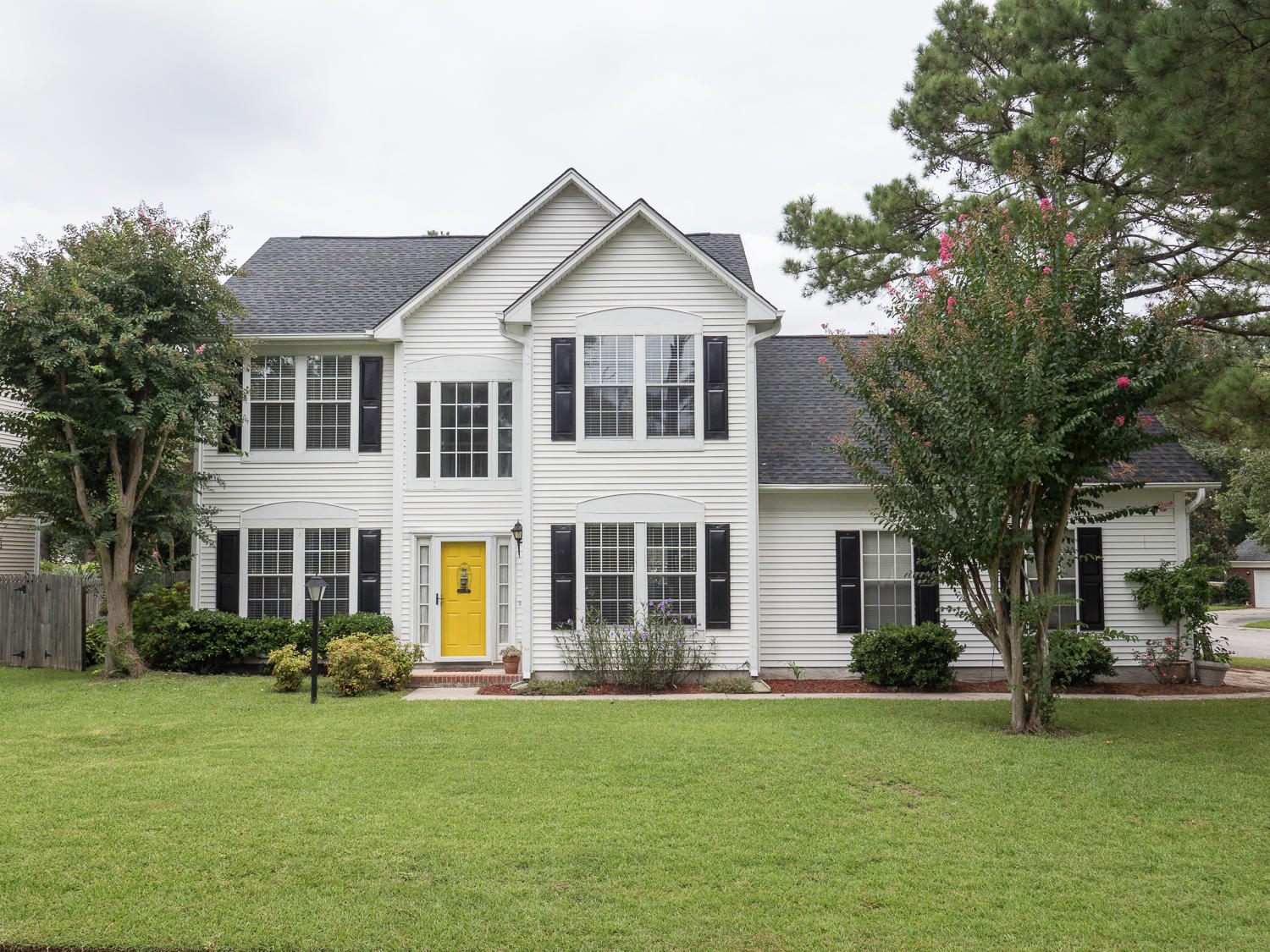 125 Whaler Road Summerville, SC 29485 - Photo 2 of 28 front