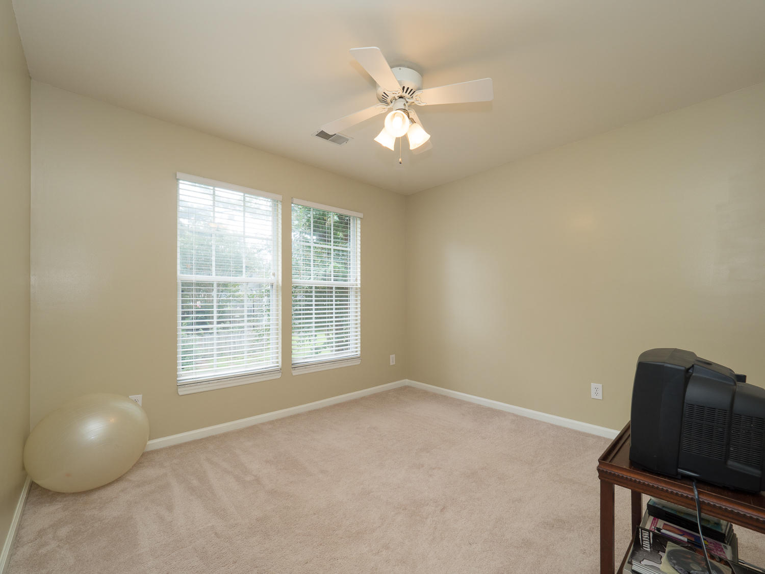 125 Whaler Road Summerville, SC 29485 - Photo 19 of 28 Bedroom3