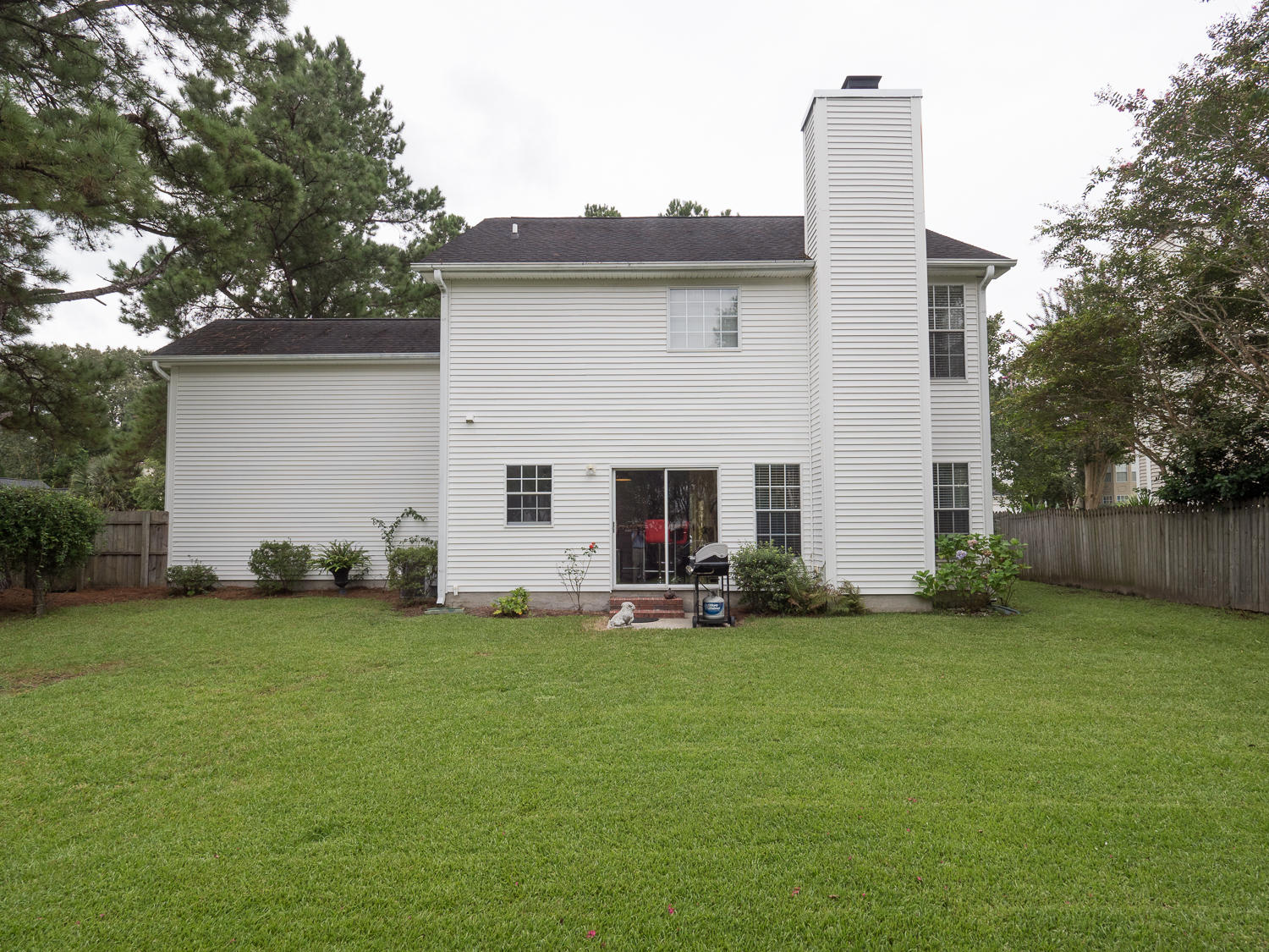 125 Whaler Road Summerville, SC 29485 - Photo 26 of 28 Backyard to home