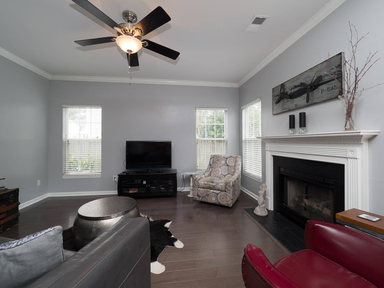 125 Whaler Road Summerville, SC 29485 - Photo 8 of 28 family room2