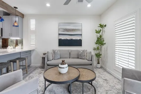 $650,000 | 1116 Nadine Street, Houston, TX 77009