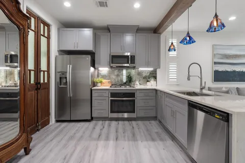 $650,000 | 1116 Nadine Street, Houston, TX 77009