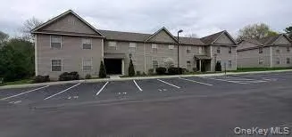 $2,050 | 25 Henry W Dubois Drive, Unit 42, New Paltz, NY 12561