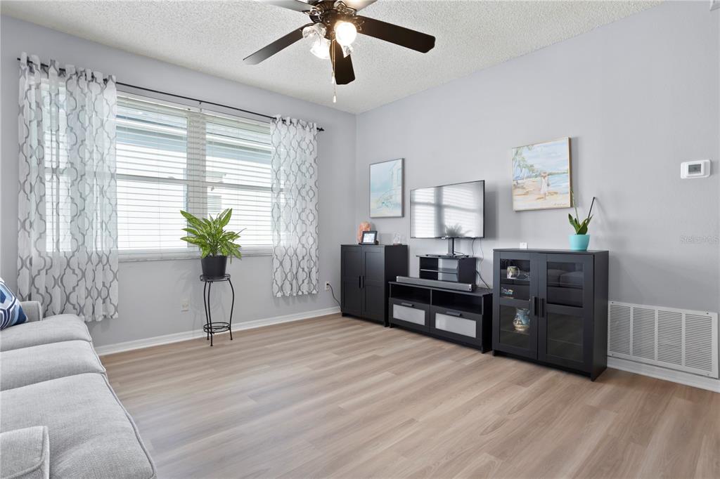 2057 Swift Road Oviedo, FL 32766 - Photo 9 of 19 Gallery Image 9