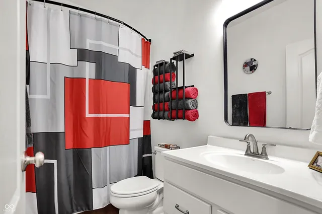 $287,500 | 10311 Gateway Drive, Indianapolis, IN 46234