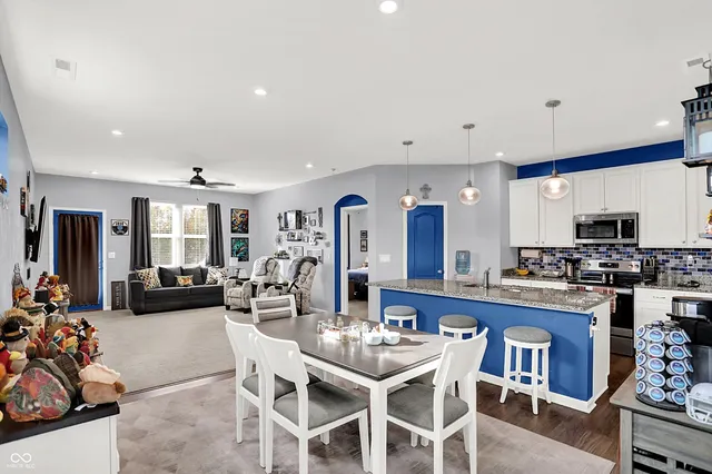 $287,500 | 10311 Gateway Drive, Indianapolis, IN 46234