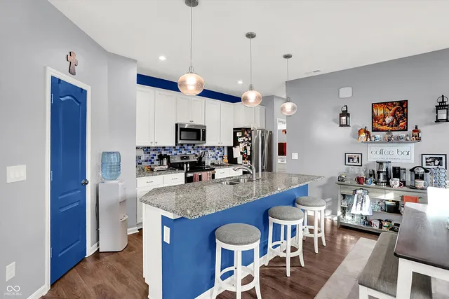 $287,500 | 10311 Gateway Drive, Indianapolis, IN 46234