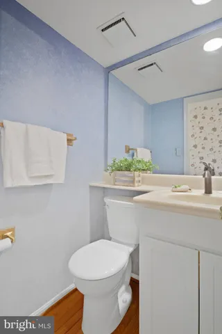 $897,888 | 9109 Parliament Drive, Burke, VA 22015