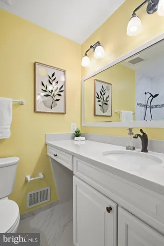 $897,888 | 9109 Parliament Drive, Burke, VA 22015