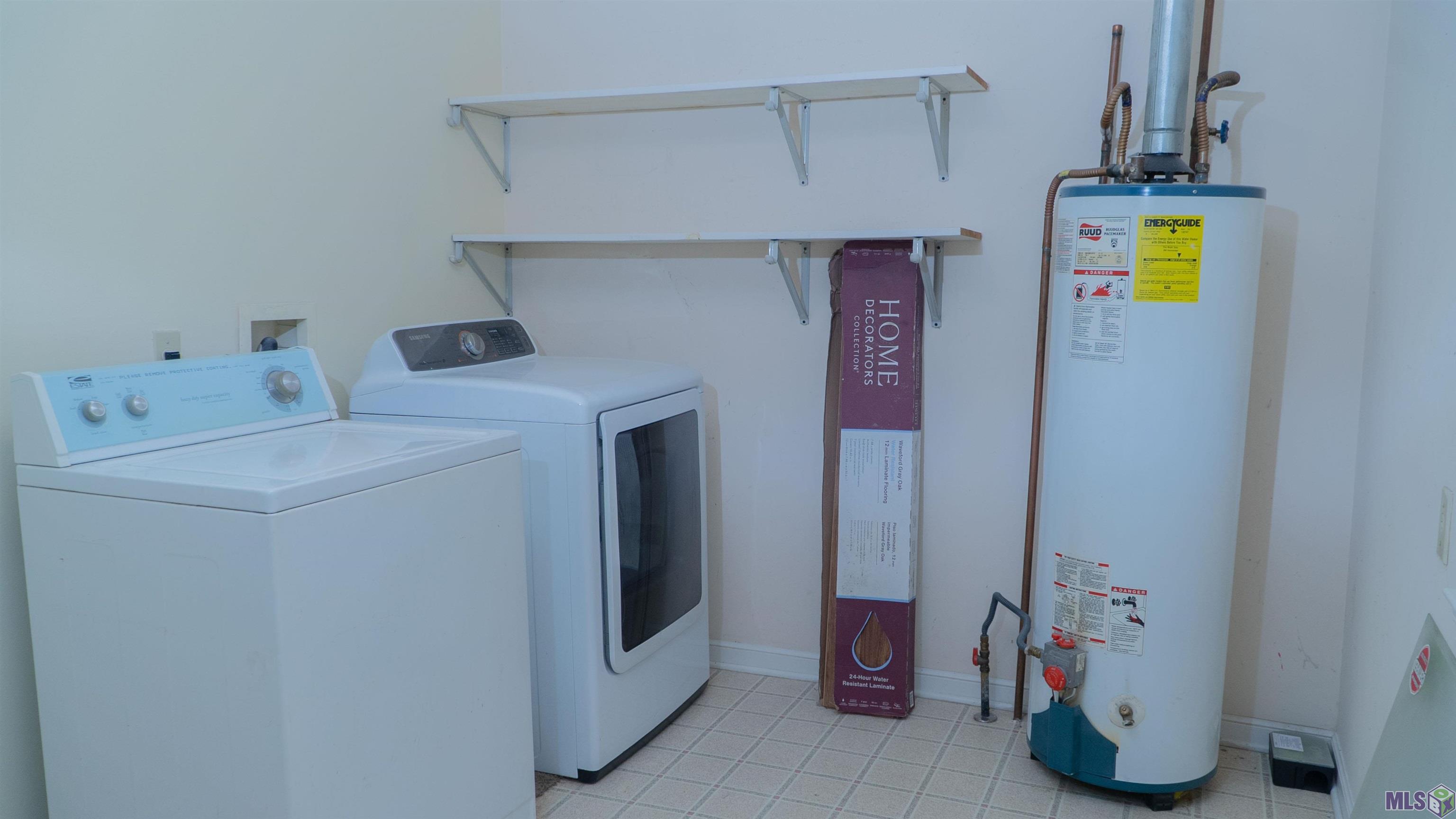 4735 Stearns Street Baton Rouge, LA 70811 - Photo 20 of 21 Laundry & Storage