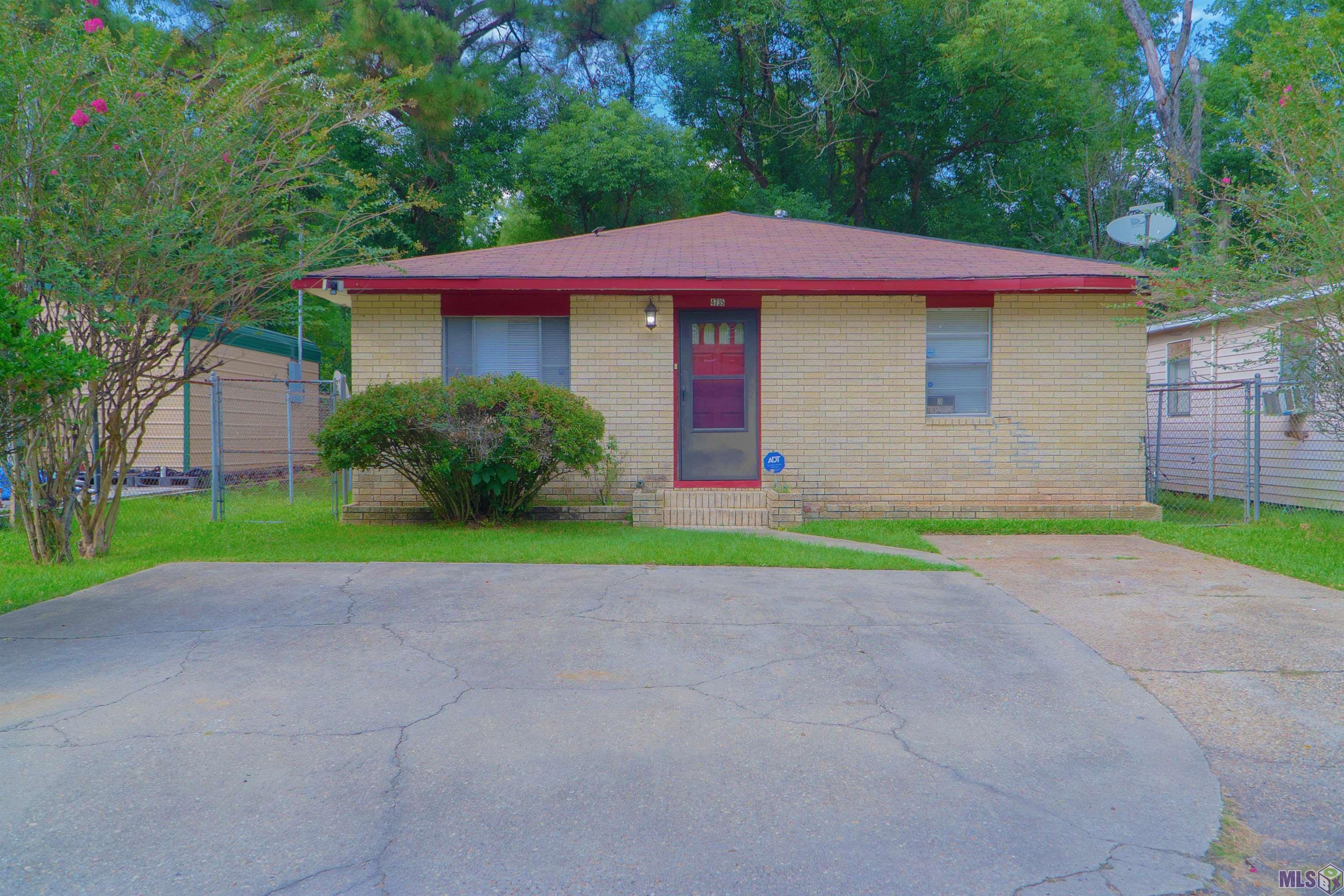 4735 Stearns Street Baton Rouge, LA 70811 - Photo 2 of 21 Front of Home