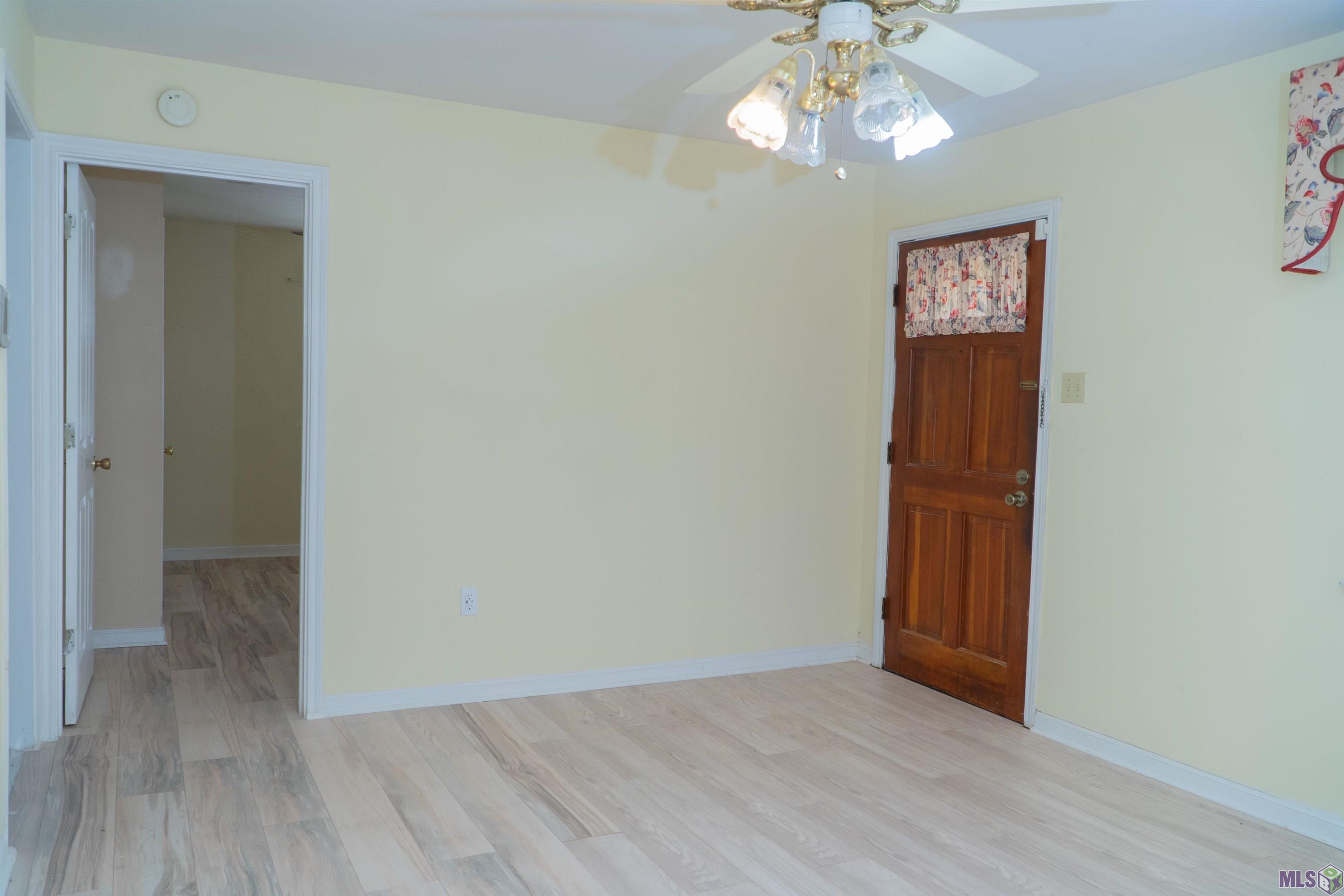 4735 Stearns Street Baton Rouge, LA 70811 - Photo 4 of 21 Den