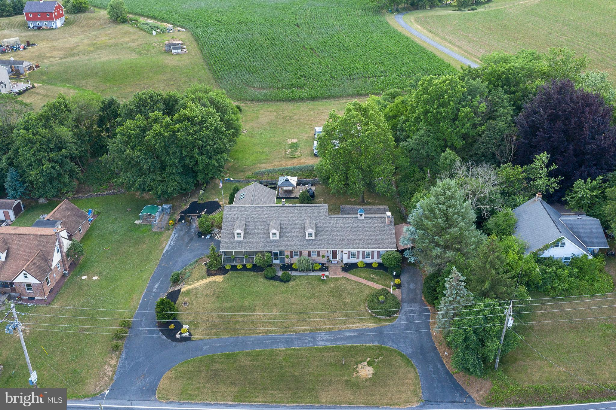 25 Hossler Road Manheim, PA 17545 - Photo 2 of 43