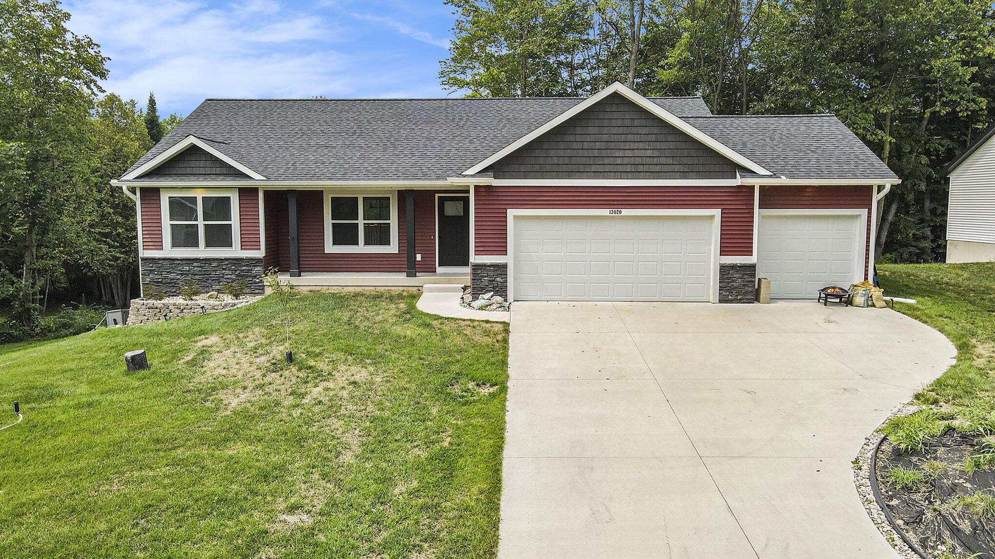 13020 Spruceridge Road Gowen, MI 49326 - Photo 1 of 27 021_13020_spruce_aerials-6_904