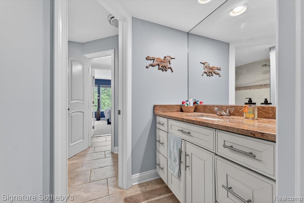30650 Lahser Road Beverly Hills, MI 48025 - Photo 37 of 93