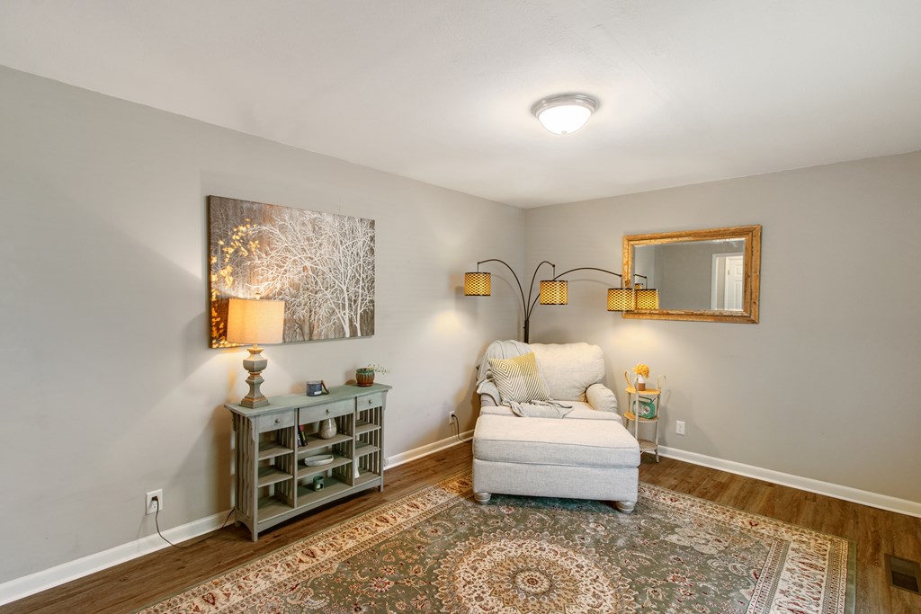 1607 Randall Road Dothan, AL 36303 - Photo 5 of 28 large Front living area