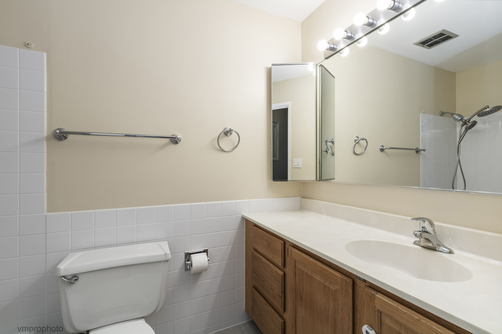 1116 South New Wilke Road, Unit 2209 Arlington Heights, IL 60005 - Photo 9 of 14