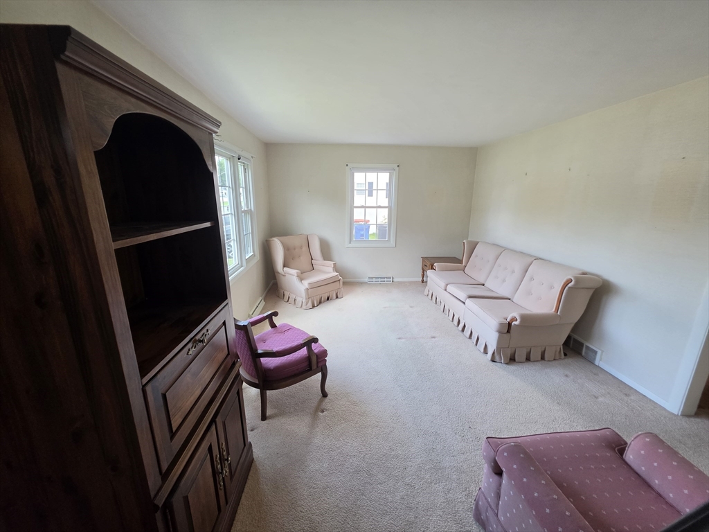 36 Ridgewood Road New Bedford, MA 02745 - Photo 15 of 25 Gallery Image 15
